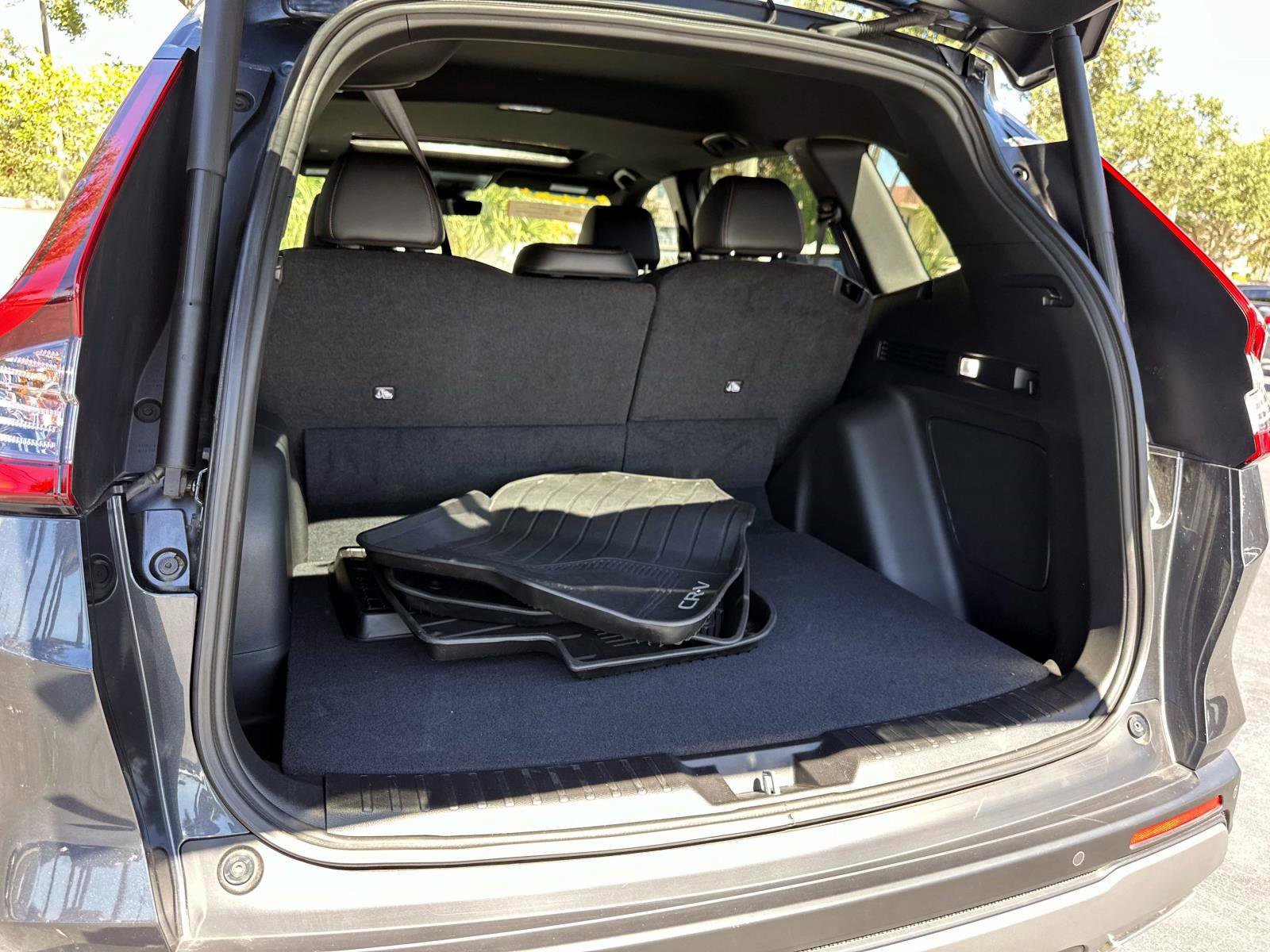 Used 2024 Honda CR-V Sport Touring image 11