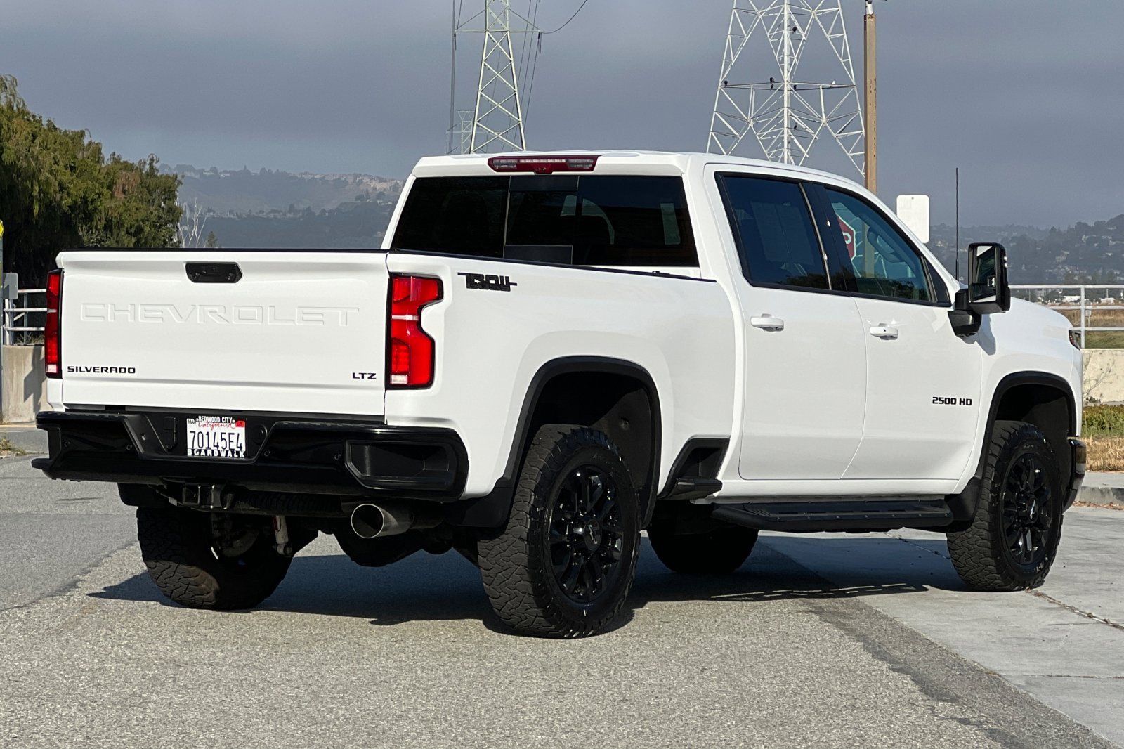 Used 2025 Chevrolet Silverado 2500 LTZ w/ LTZ Plus Package image 4