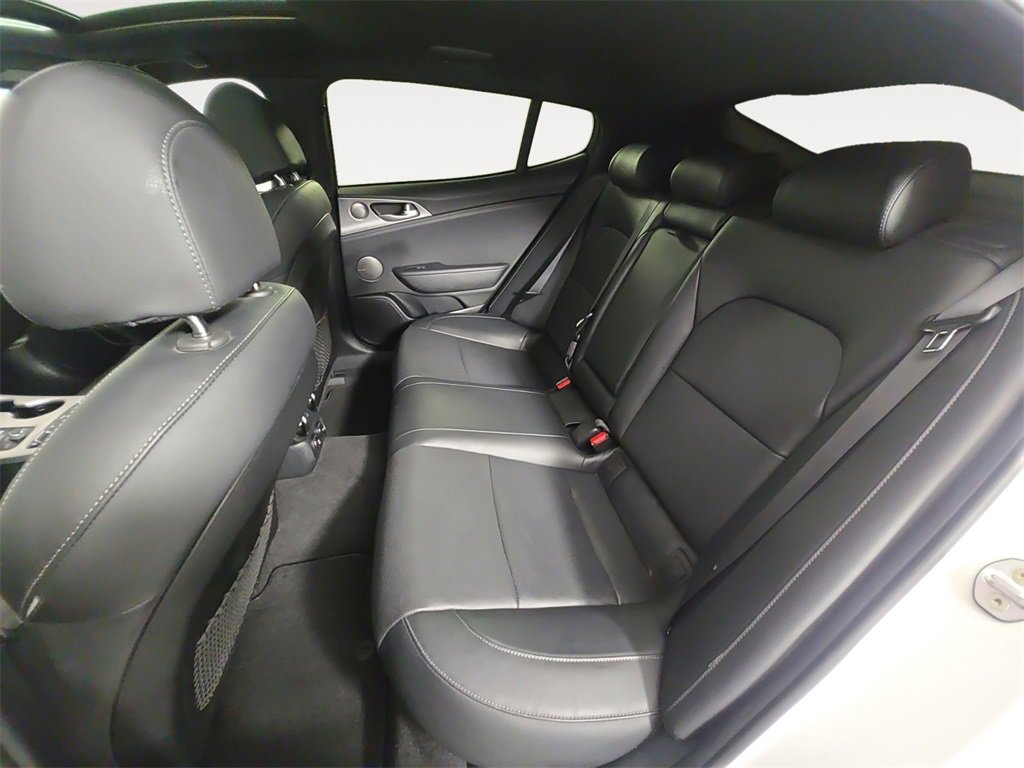 Used 2020 Kia Stinger GT1 image 13