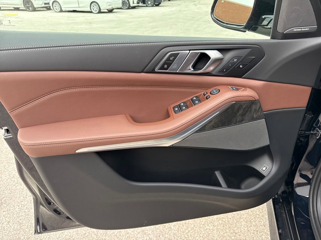 New 2026 BMW X5 xDrive50e image 12