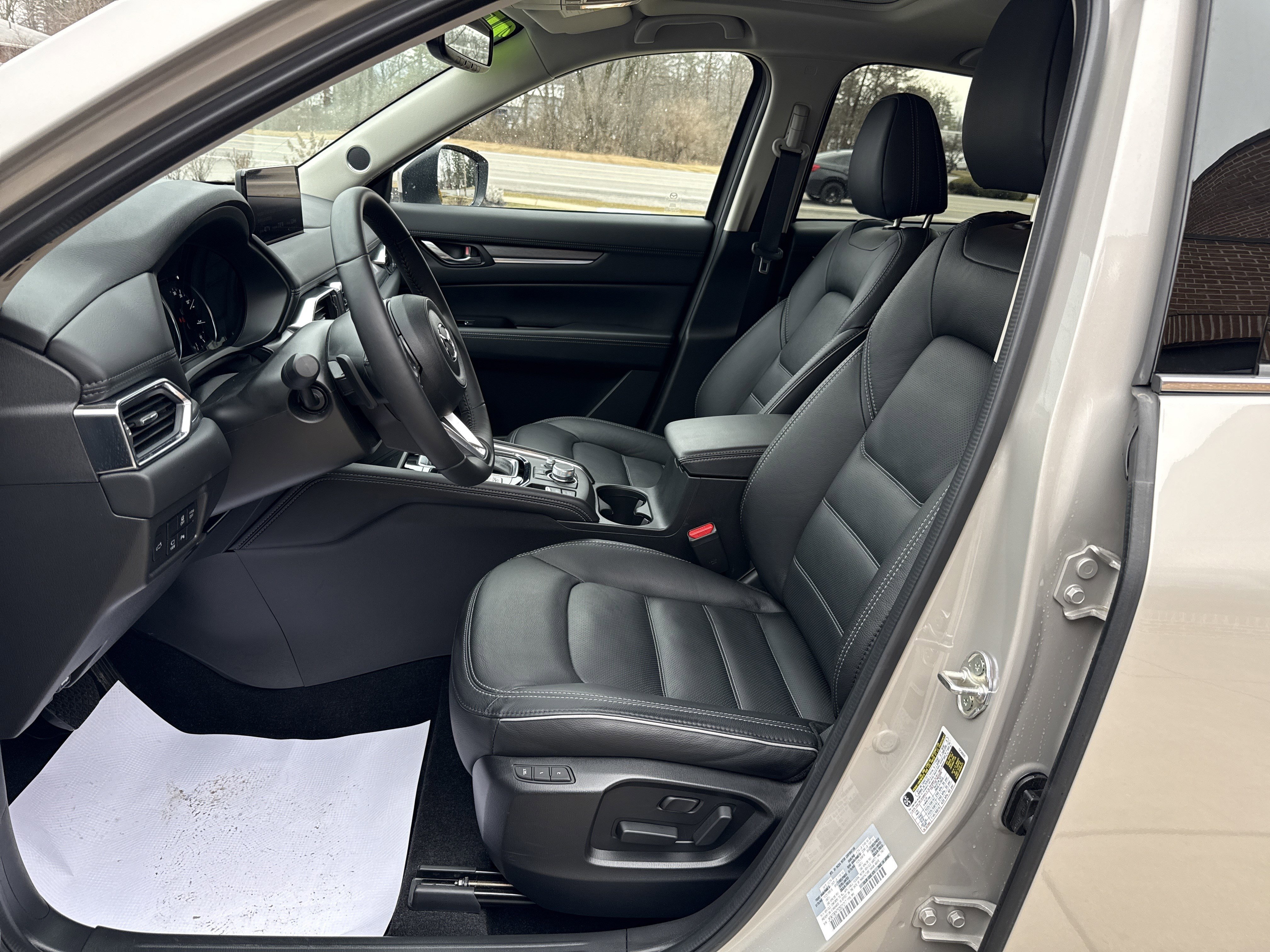 Certified 2025 MAZDA CX-5 AWD 2.5 S w/ Premium Plus Pkg image 12