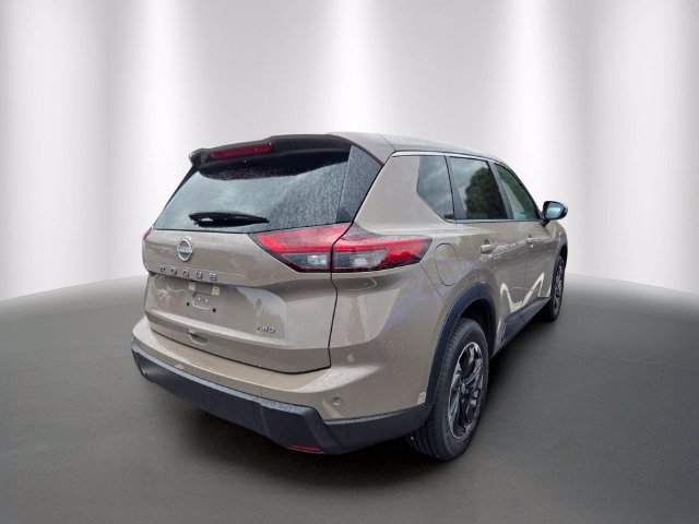 Used 2025 Nissan Rogue SV AWD/4WD image 4