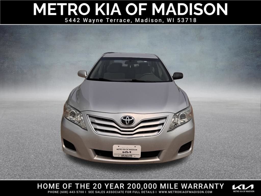 Used 2011 Toyota Camry LE FWD image 9