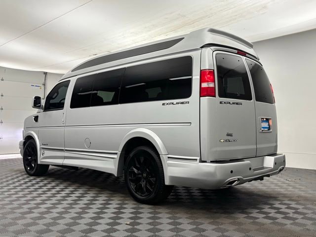 Used 2024 Chevrolet Express 2500 w/ Driver Convenience Package image 14