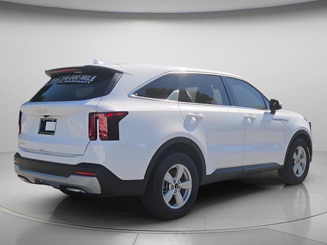 Certified 2026 Kia Sorento LX FWD image 7