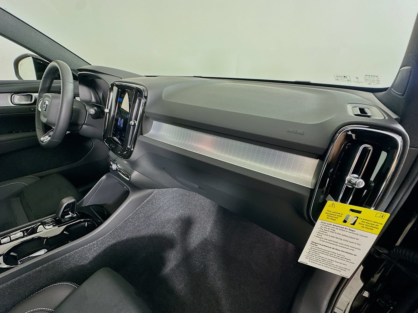New 2026 Volvo XC40 B5 Ultra w/ Protection Package Premier AWD/4WD image 44