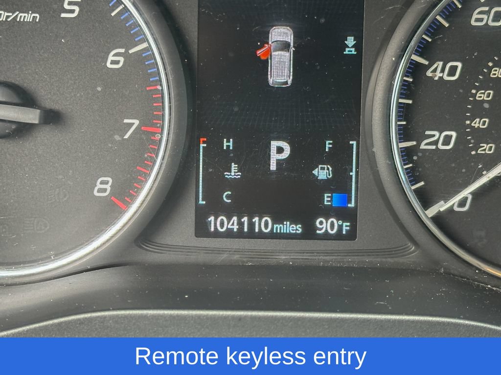 Used 2018 Mitsubishi Outlander AWD image 3