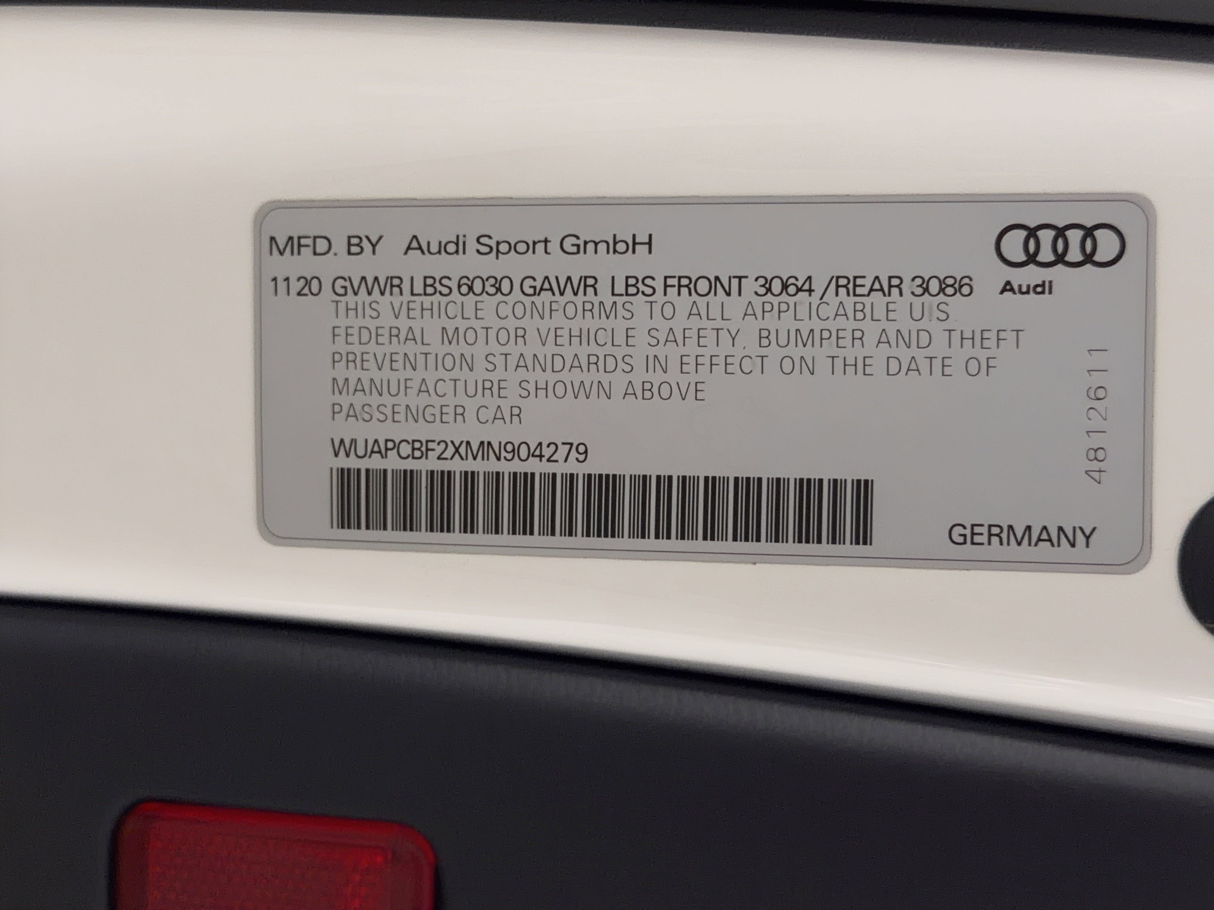Used 2021 Audi RS 7 Sportback w/ Carbon Optic Package image 27
