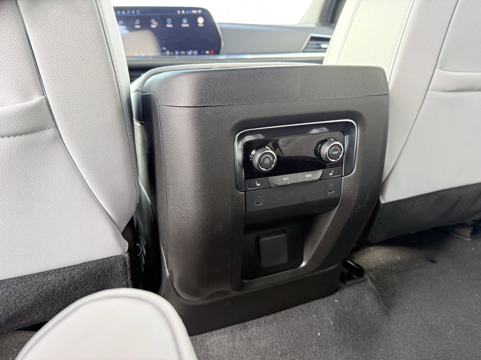 New 2026 Chevrolet Tahoe Premier w/ Sun And Tow Package image 27