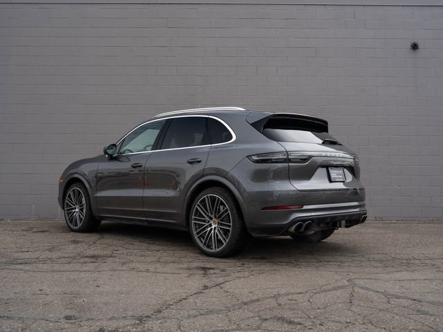 Certified 2020 Porsche Cayenne Turbo image 3