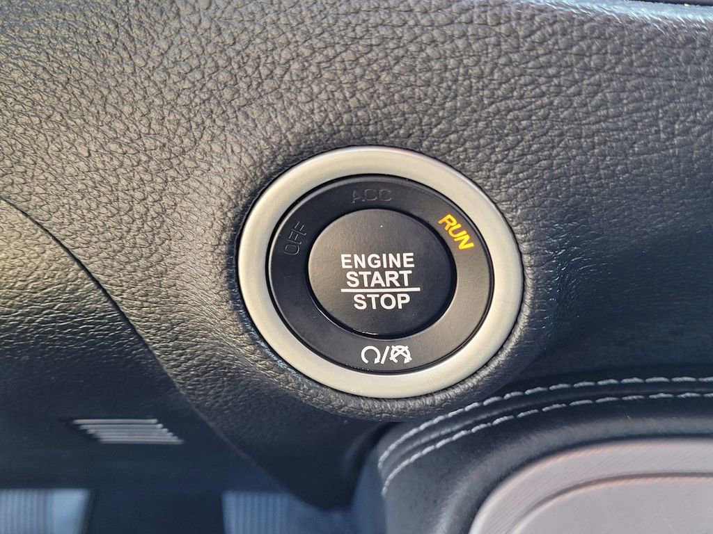 Used 2023 Dodge Challenger SXT w/ Blacktop Package image 17