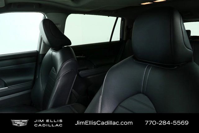 Used 2024 Toyota Highlander XLE image 6