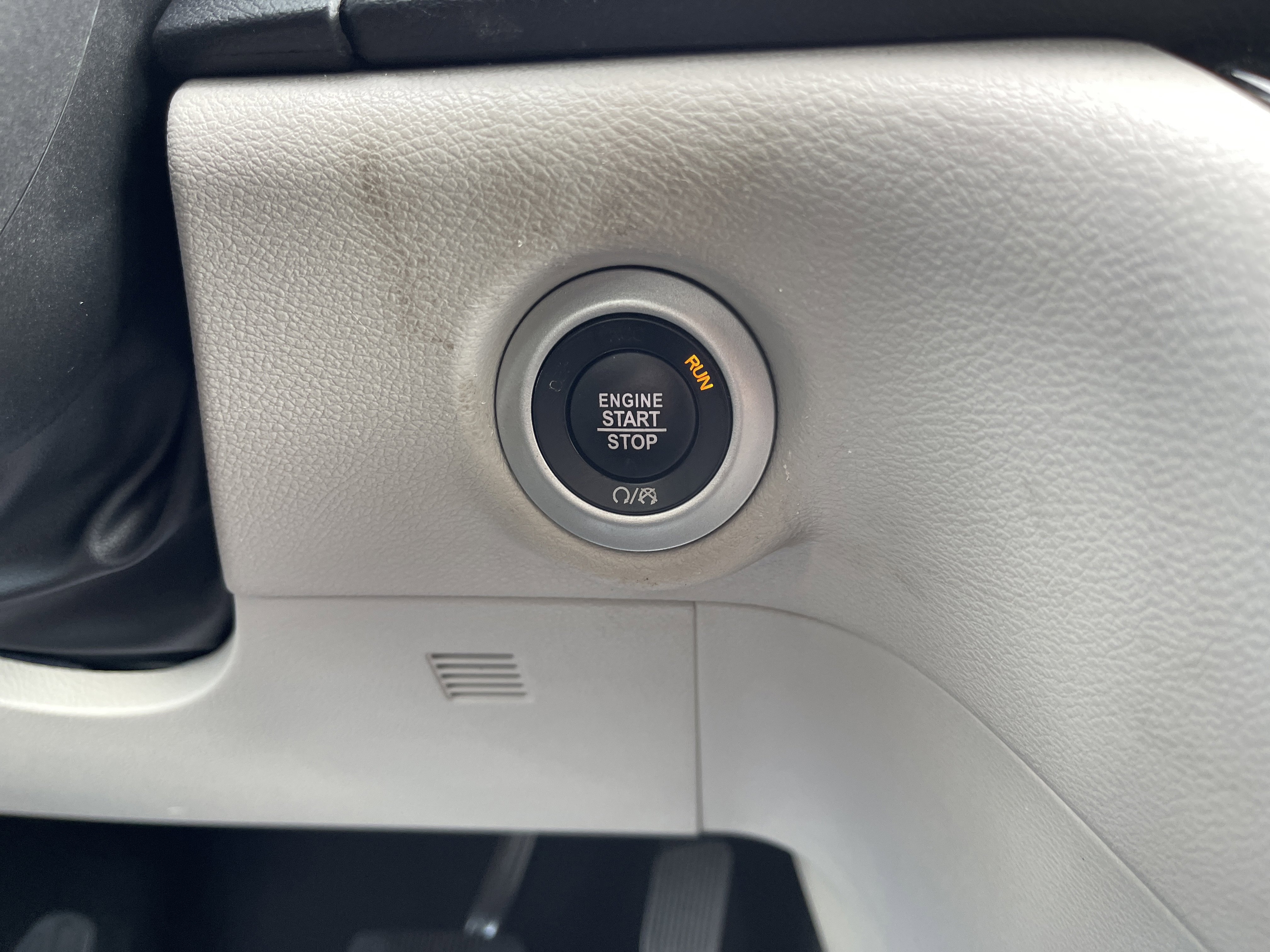 Used 2022 Chrysler Pacifica Touring-L image 22