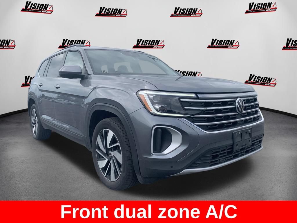 Used 2025 Volkswagen Atlas SE AWD/4WD image 4
