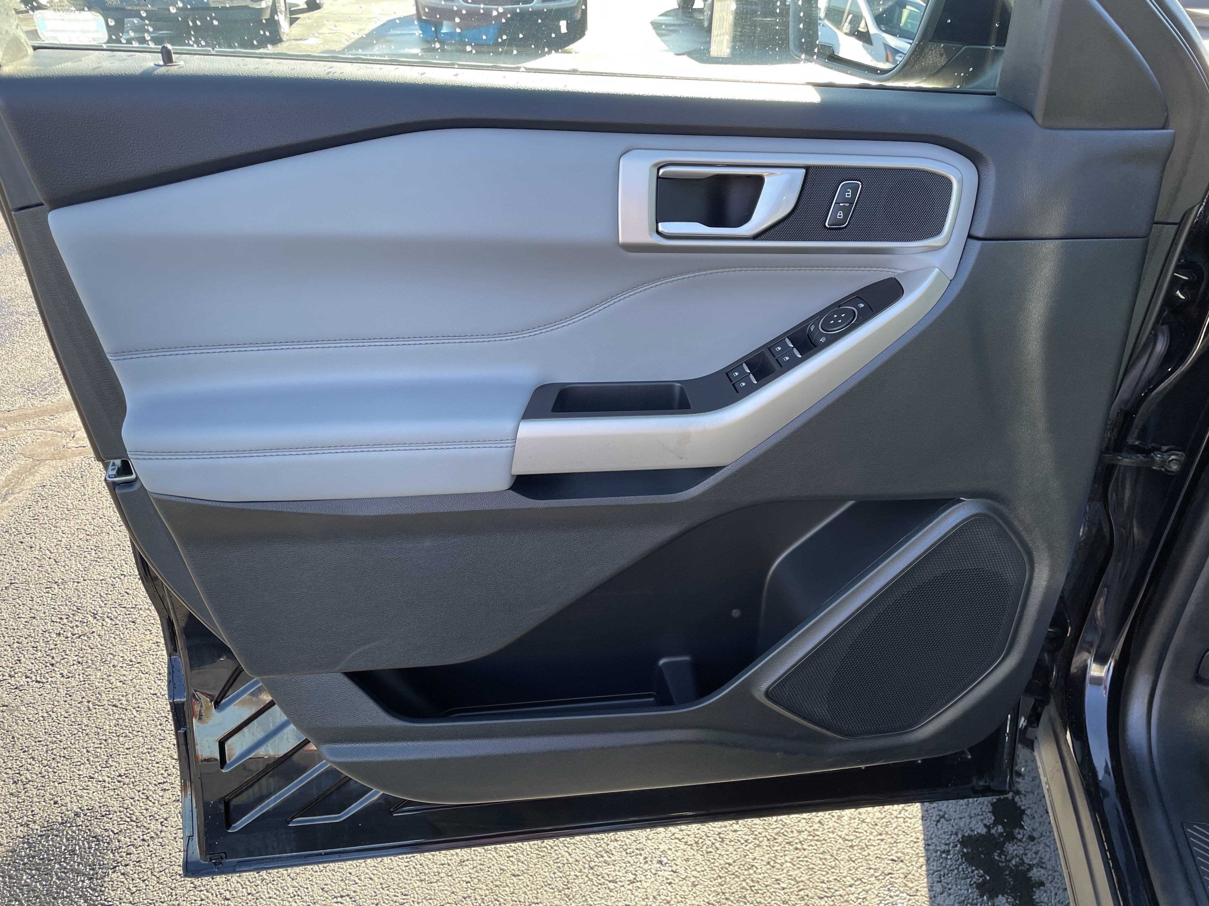 Used 2023 Ford Explorer XLT w/ Equipment Group 202A image 12