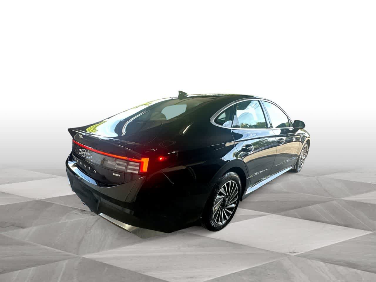 Used 2025 Hyundai Sonata SEL FWD image 8