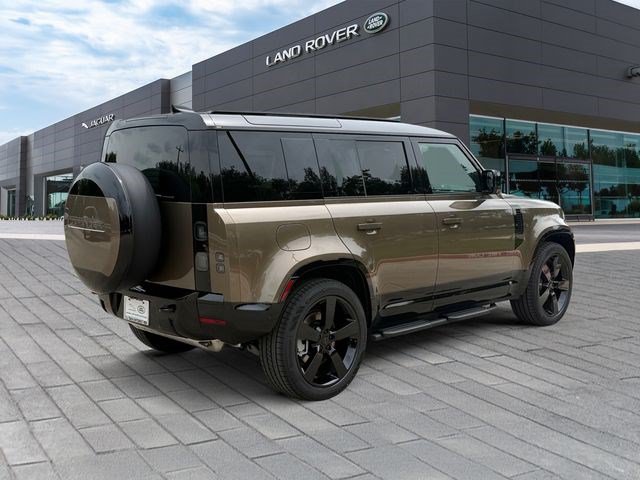 New 2026 Land Rover Defender 110 X-Dynamic SE AWD/4WD image 5