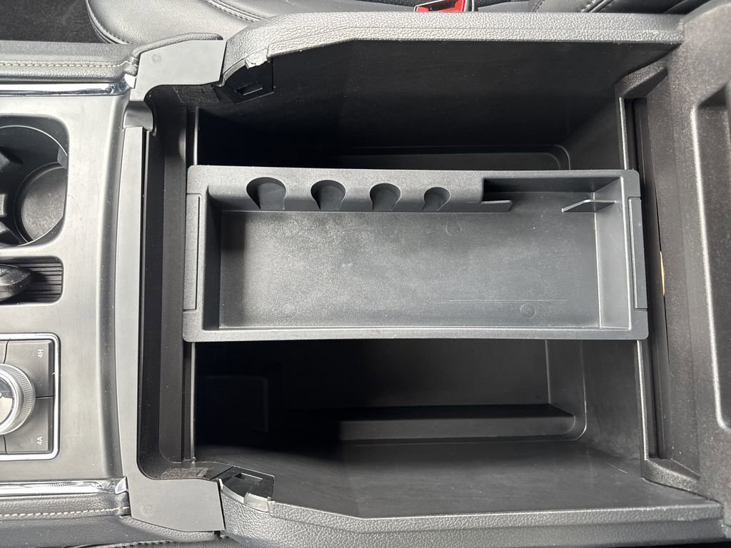 Used 2024 Ford Expedition XLT image 30