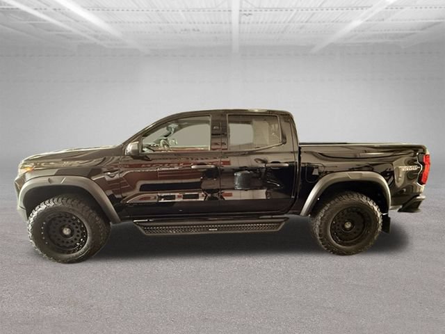 Used 2023 Chevrolet Colorado Trail Boss w/ Advanced Trailering Package AWD/4WD image 4