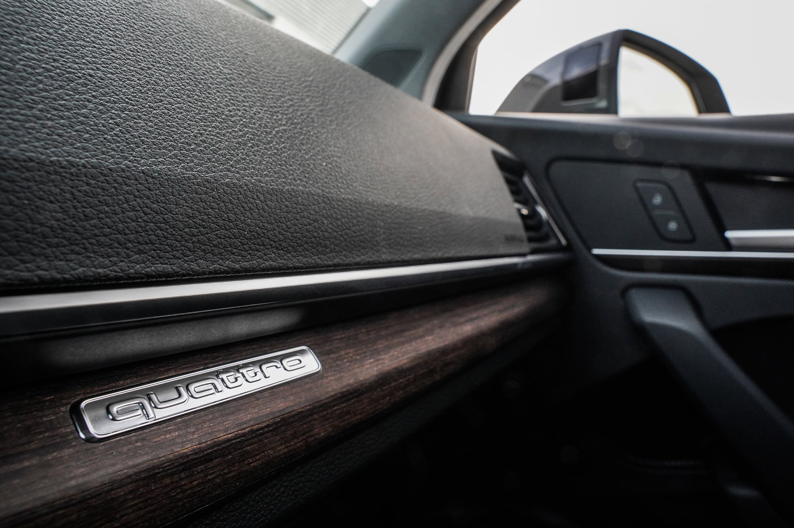 Used 2024 Audi Q5 e Premium Plus image 19