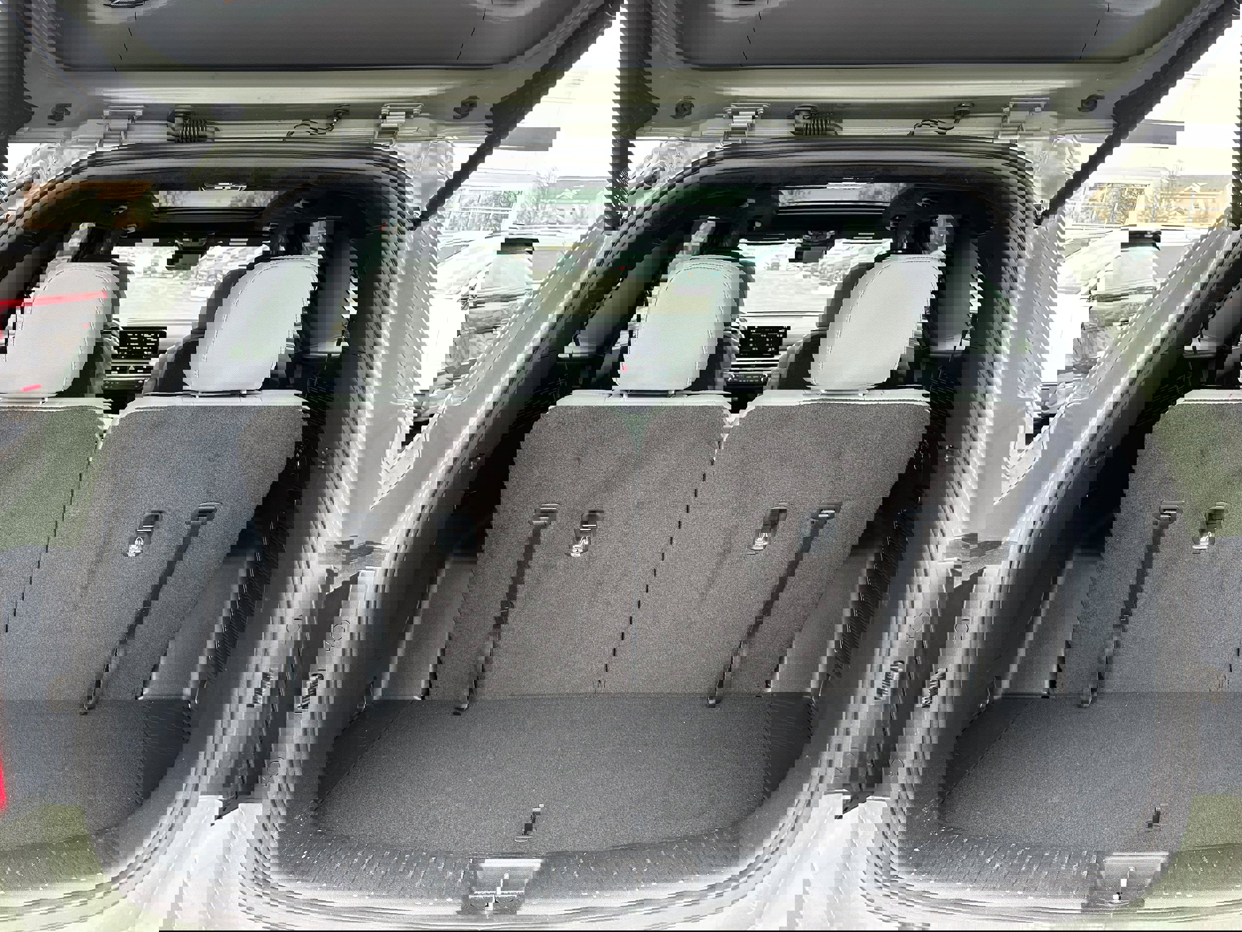 Used 2025 Kia Sorento SX Prestige w/ Sage Leather Package image 11