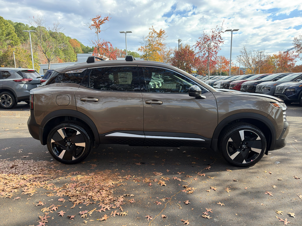 New 2026 Nissan Kicks SR w/ Cold Weather Package image 8