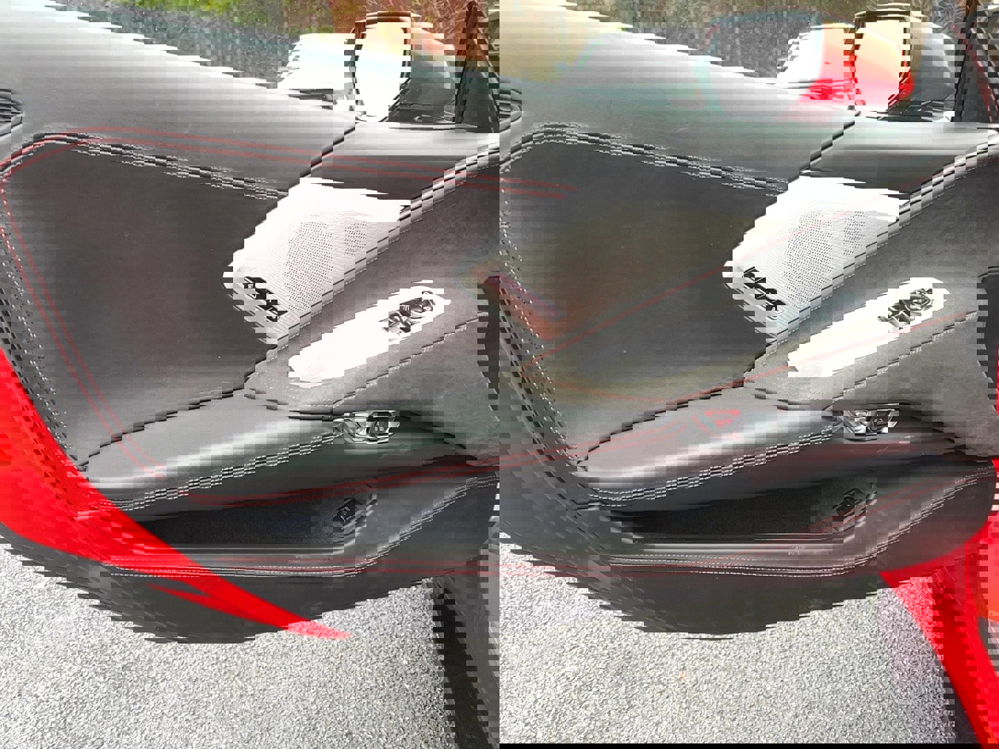 Used 2020 Chevrolet Corvette Stingray Convertible w/1LT w/ 3LT Preferred Equipment Group image 16