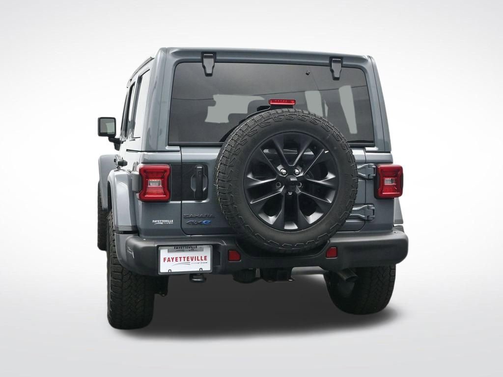 Used 2025 Jeep Wrangler Sahara 4xe image 9