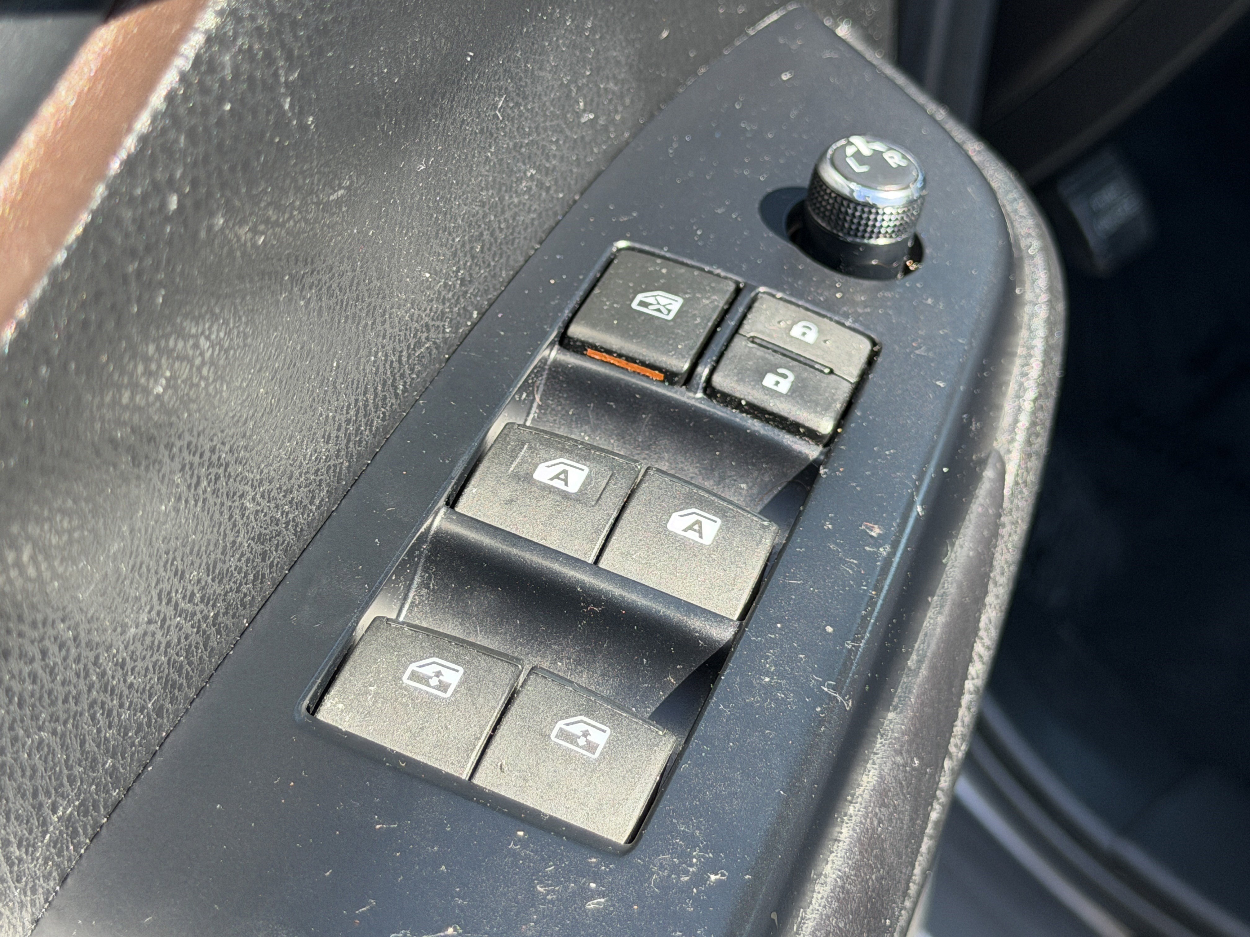 Used 2018 Toyota Highlander XLE FWD image 14