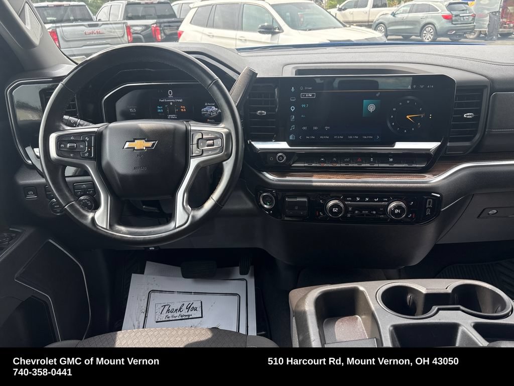 Used 2025 Chevrolet Silverado 1500 LT AWD/4WD image 16