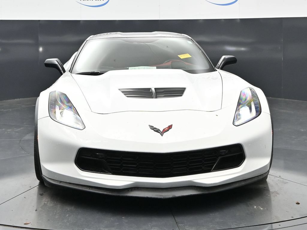 Used 2018 Chevrolet Corvette Z06 RWD image 2