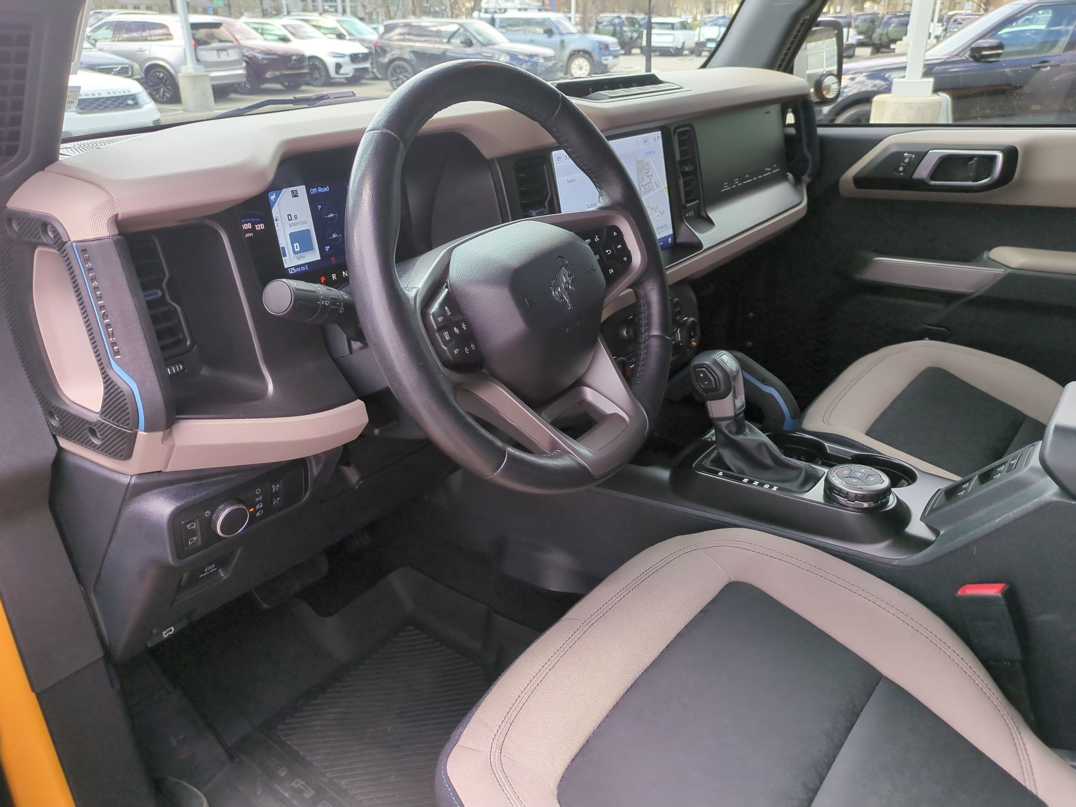 Used 2022 Ford Bronco Wildtrak image 14