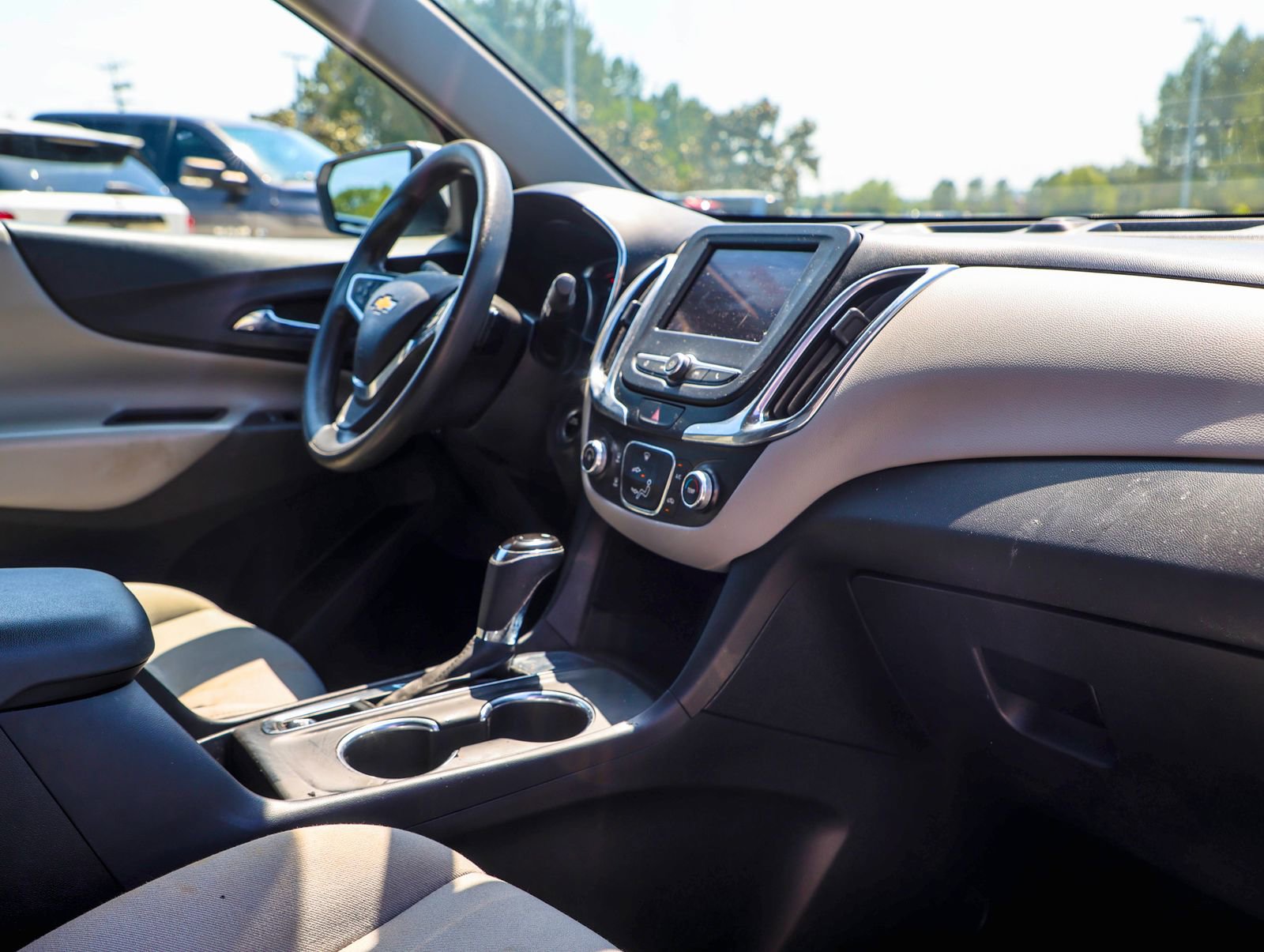 Used 2021 Chevrolet Equinox LT FWD image 12