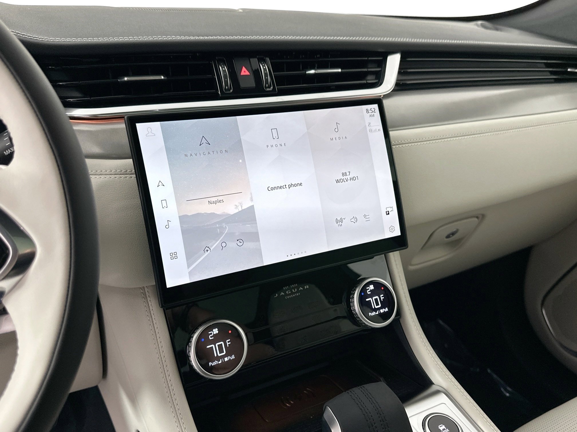 Used 2026 Jaguar F-PACE R-Dynamic S image 12