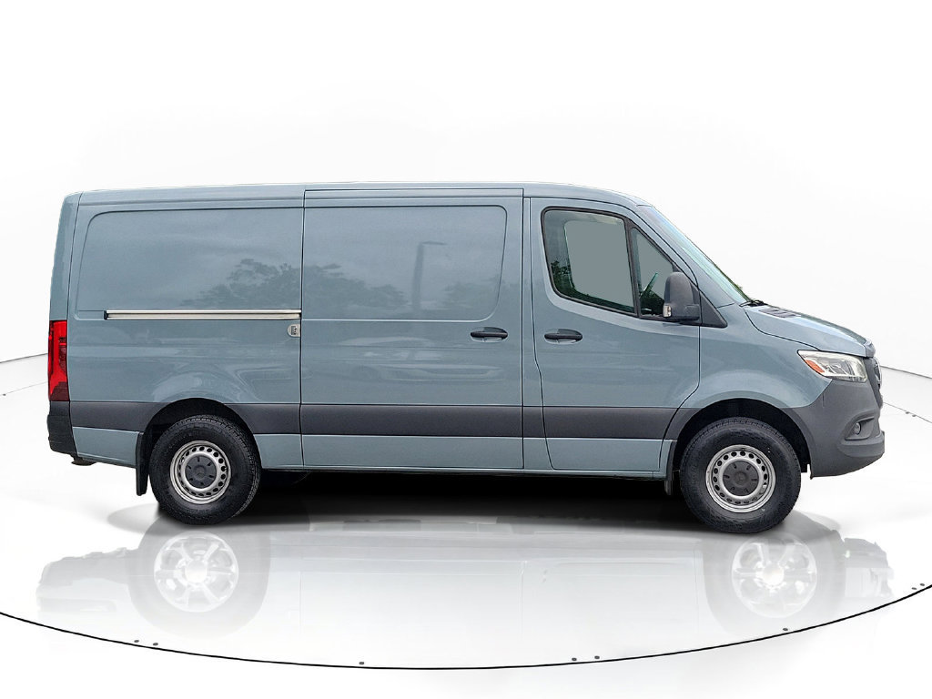 Used 2023 Mercedes-Benz Sprinter 2500 image 6