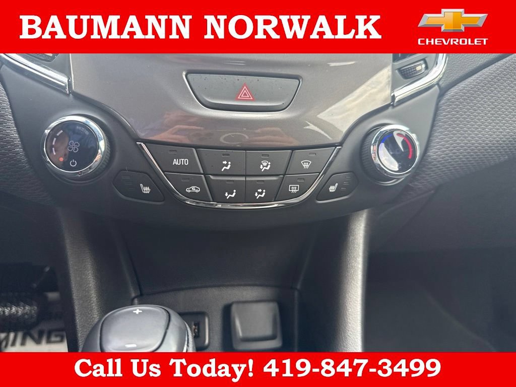Used 2019 Chevrolet Cruze LT w/ Convenience Package FWD image 21