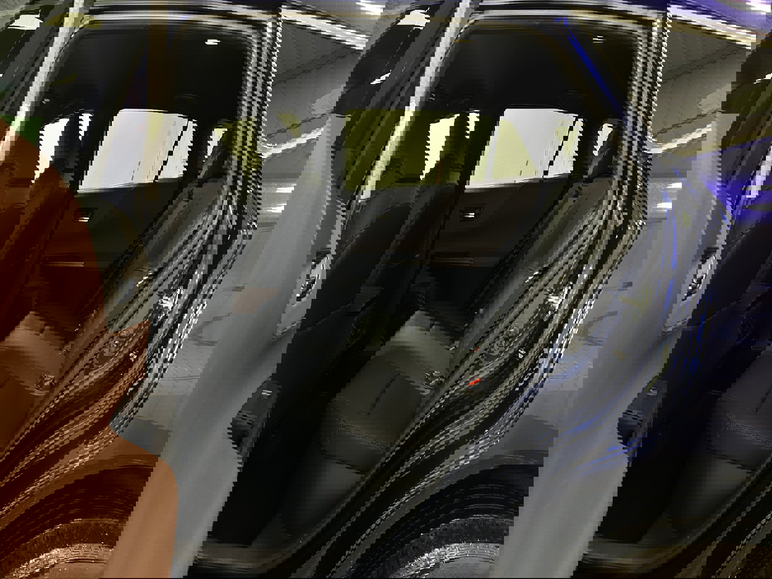 Used 2021 Toyota Venza Limited image 24