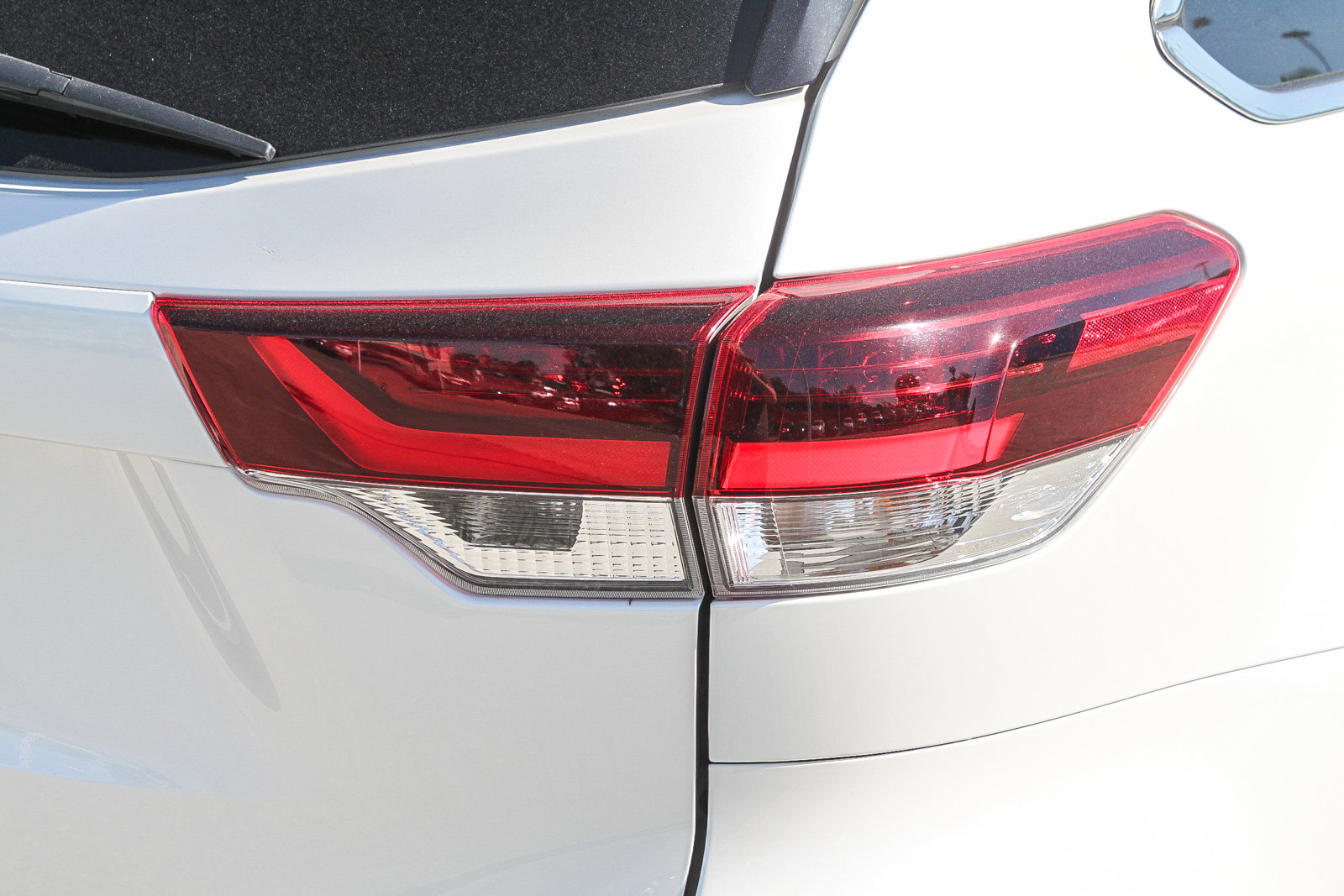 Used 2019 Toyota Highlander SE image 10