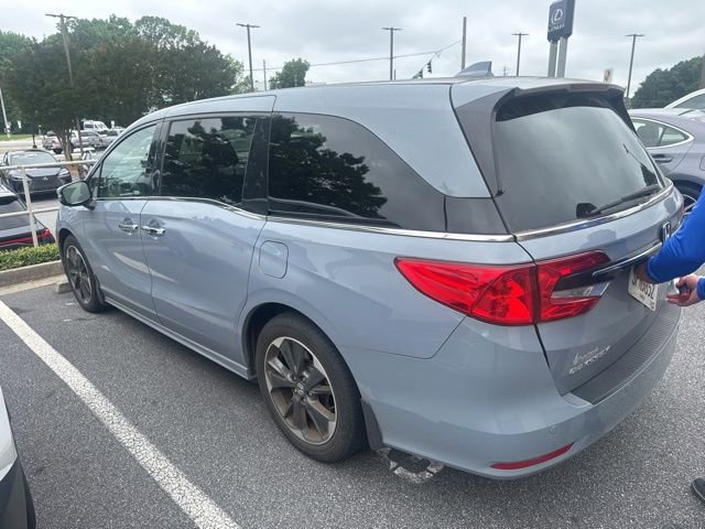 Used 2023 Honda Odyssey Elite image 2