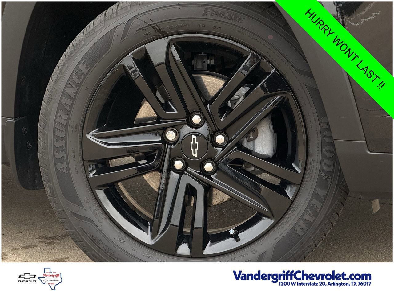 New 2026 Chevrolet Trax ACTIV w/ Sunroof Package FWD image 9