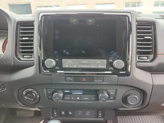 Used 2024 Nissan Frontier PRO-4X w/ Pro Convenience Package image 7