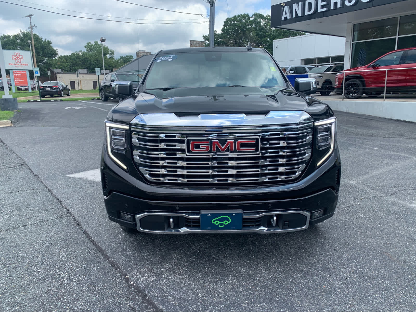 Used 2024 GMC Sierra 1500 Denali w/ Denali Reserve Package AWD/4WD image 2