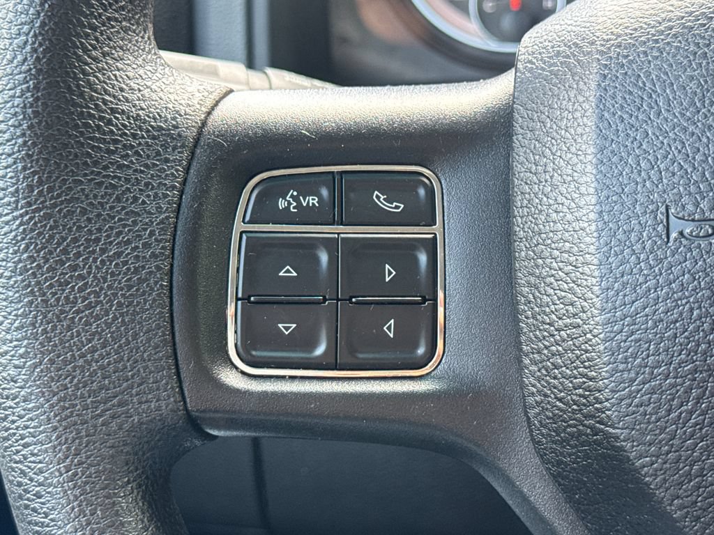Used 2019 RAM 1500 Classic SLT AWD/4WD image 29