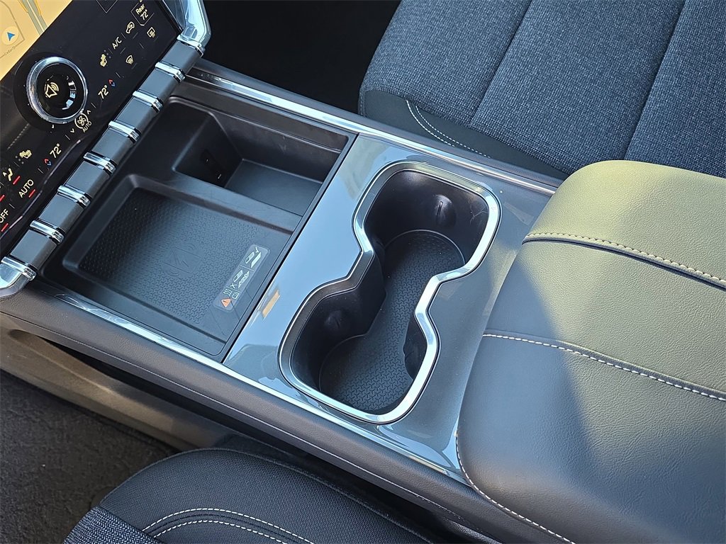 New 2025 GMC Acadia Elevation image 26