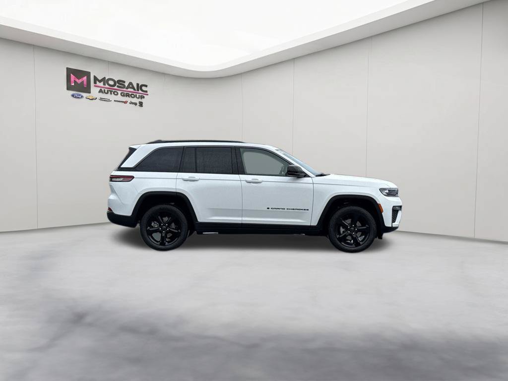 New 2027 Jeep Grand Cherokee Limited AWD/4WD image 9