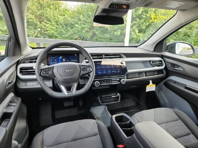 New 2027 Chevrolet Bolt LT w/ Comfort Package FWD image 20