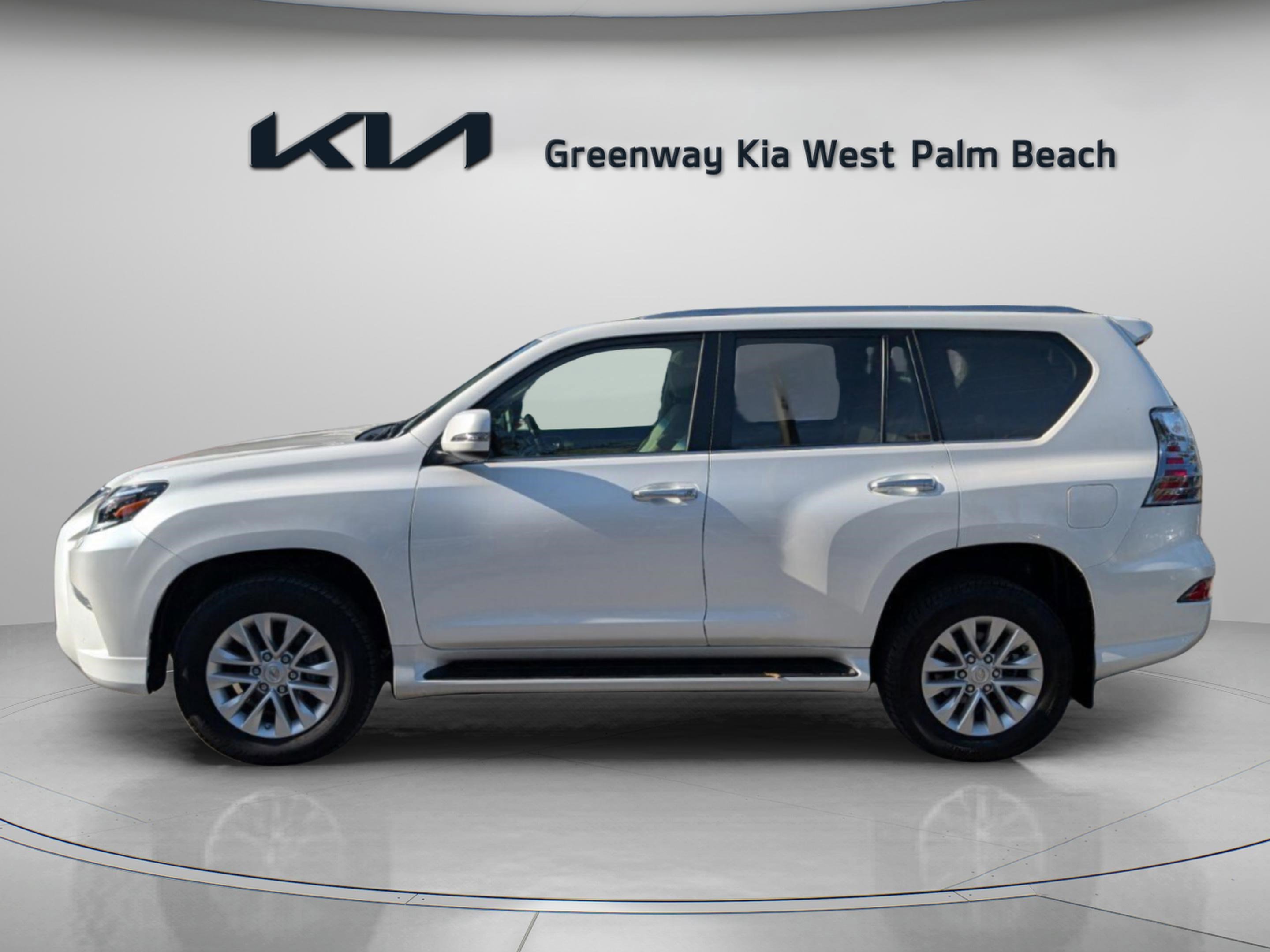 Used 2023 Lexus GX 460 Premium w/ Premium Plus Package image 4