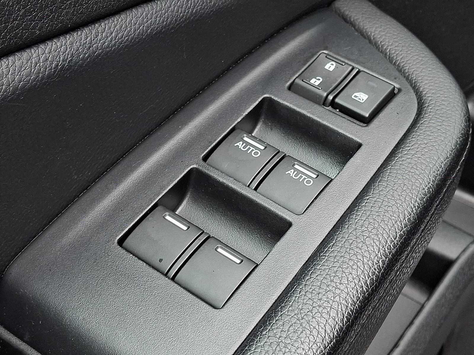 Used 2021 Honda Passport Sport image 25