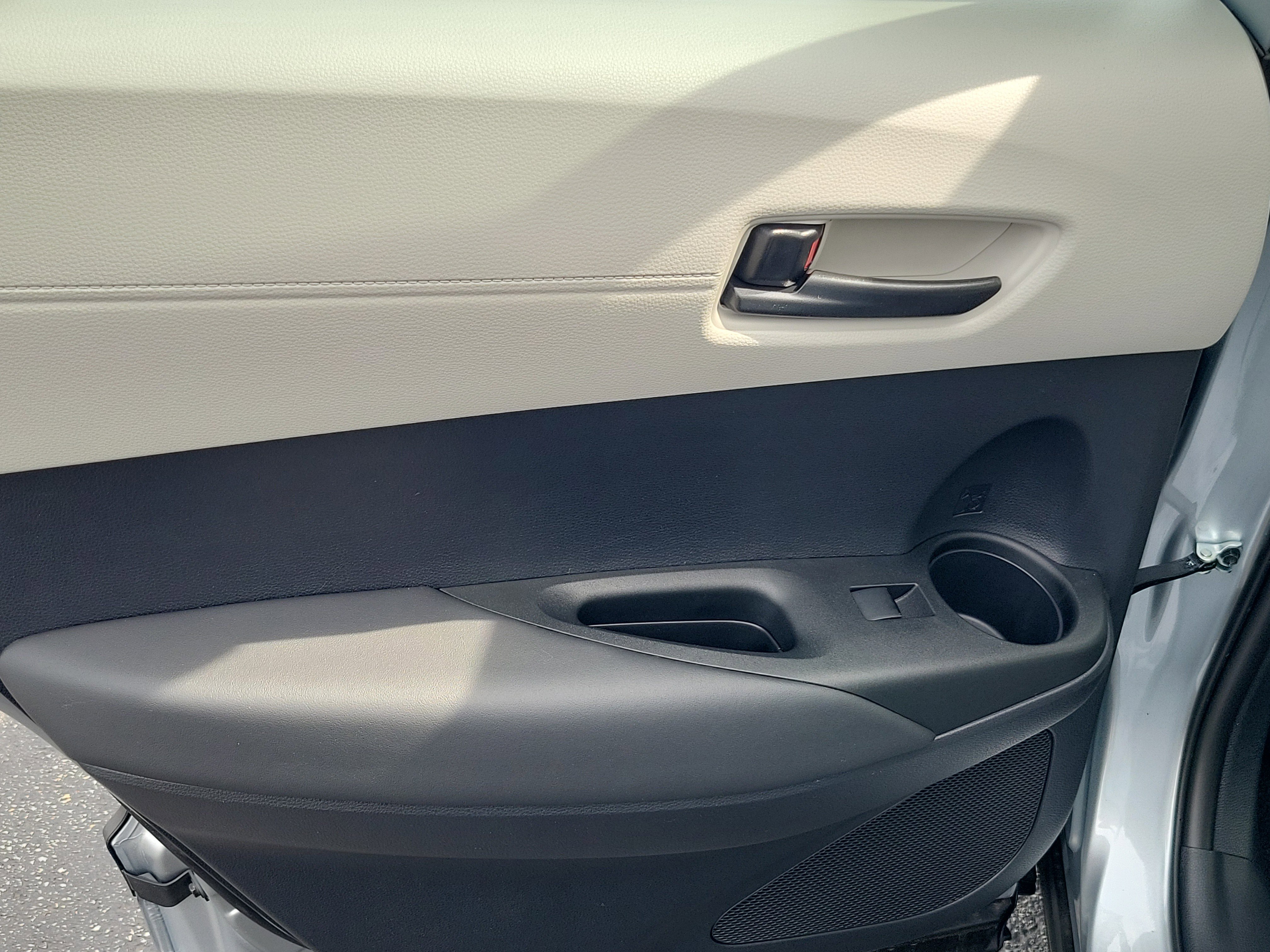 New 2026 Toyota Corolla Cross L image 12