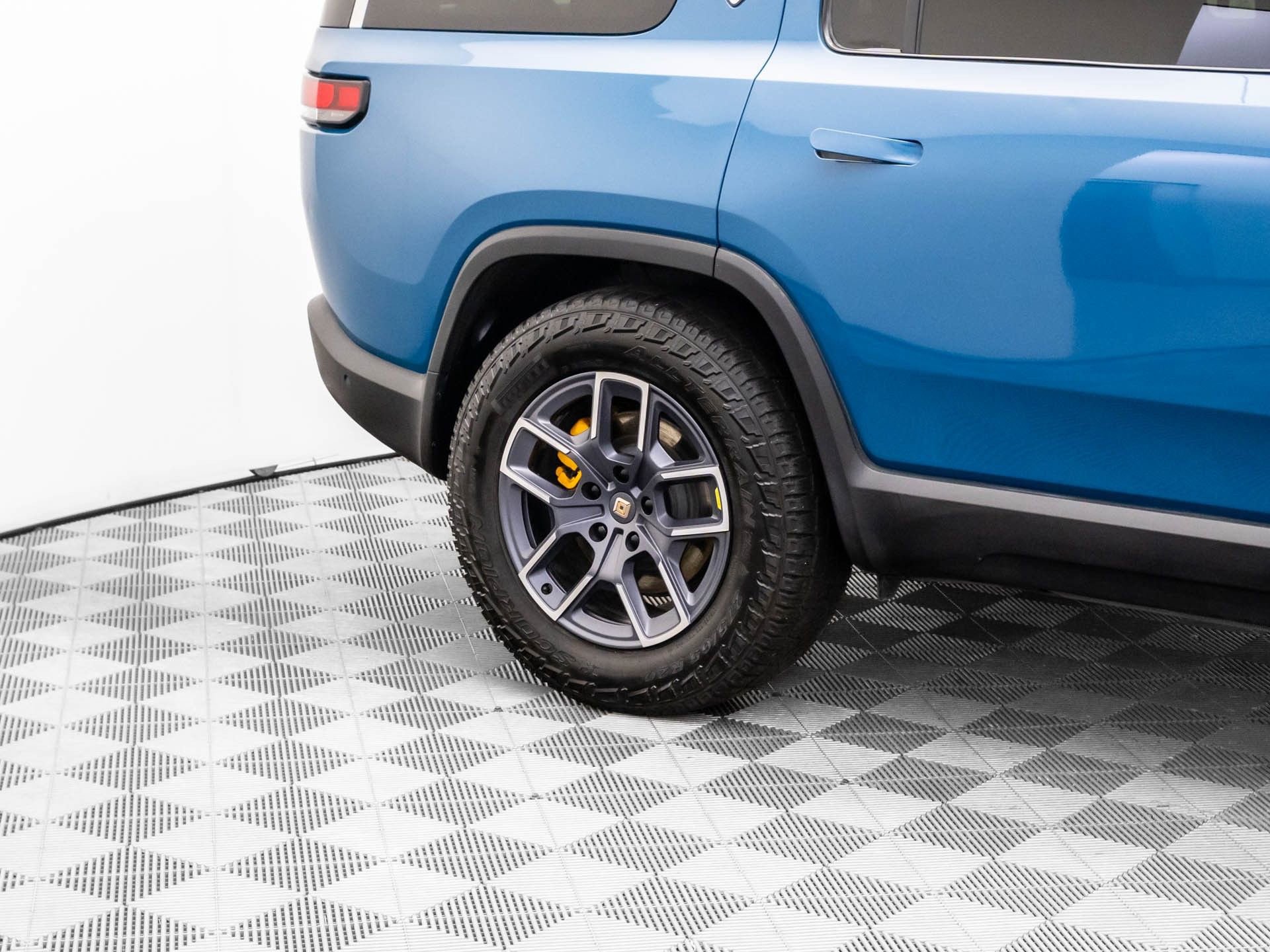 Used 2022 Rivian R1S Launch Edition image 33